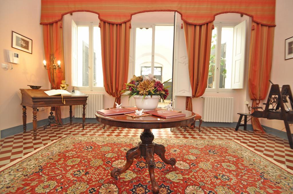Palazzo De Donatis B&B Melissano Extérieur photo