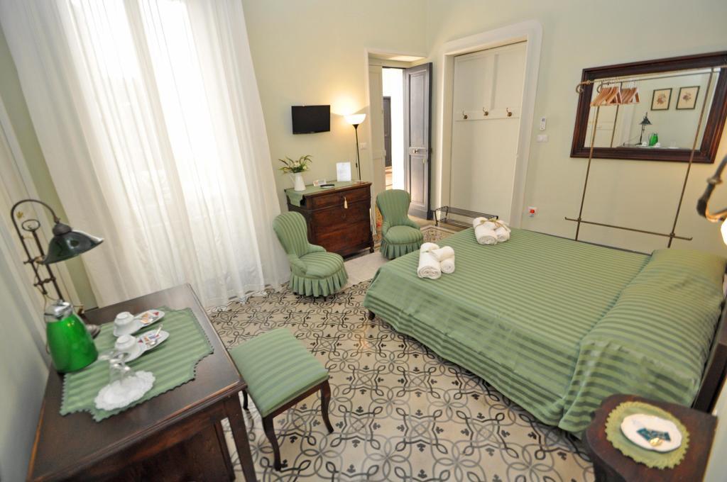 Palazzo De Donatis B&B Melissano Chambre photo