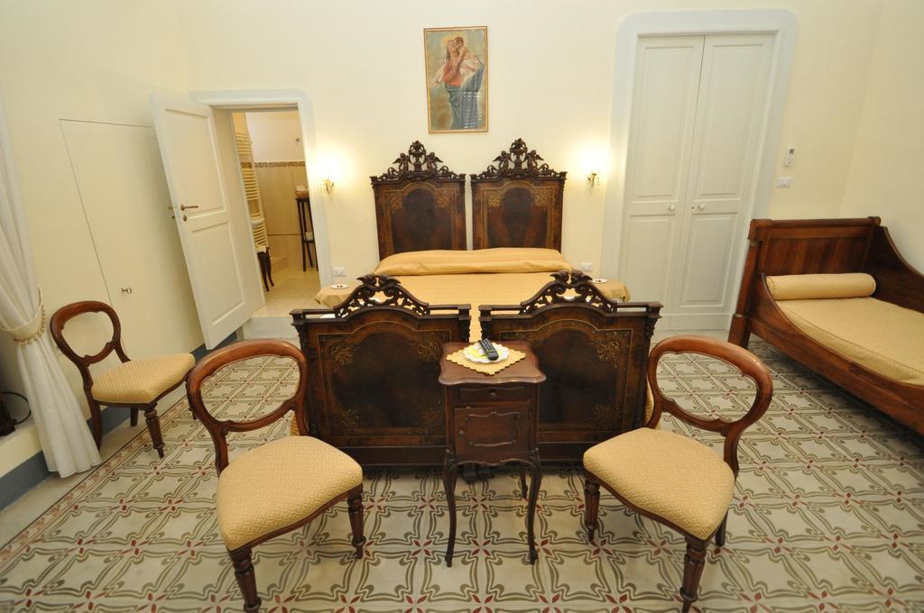 Palazzo De Donatis B&B Melissano Chambre photo