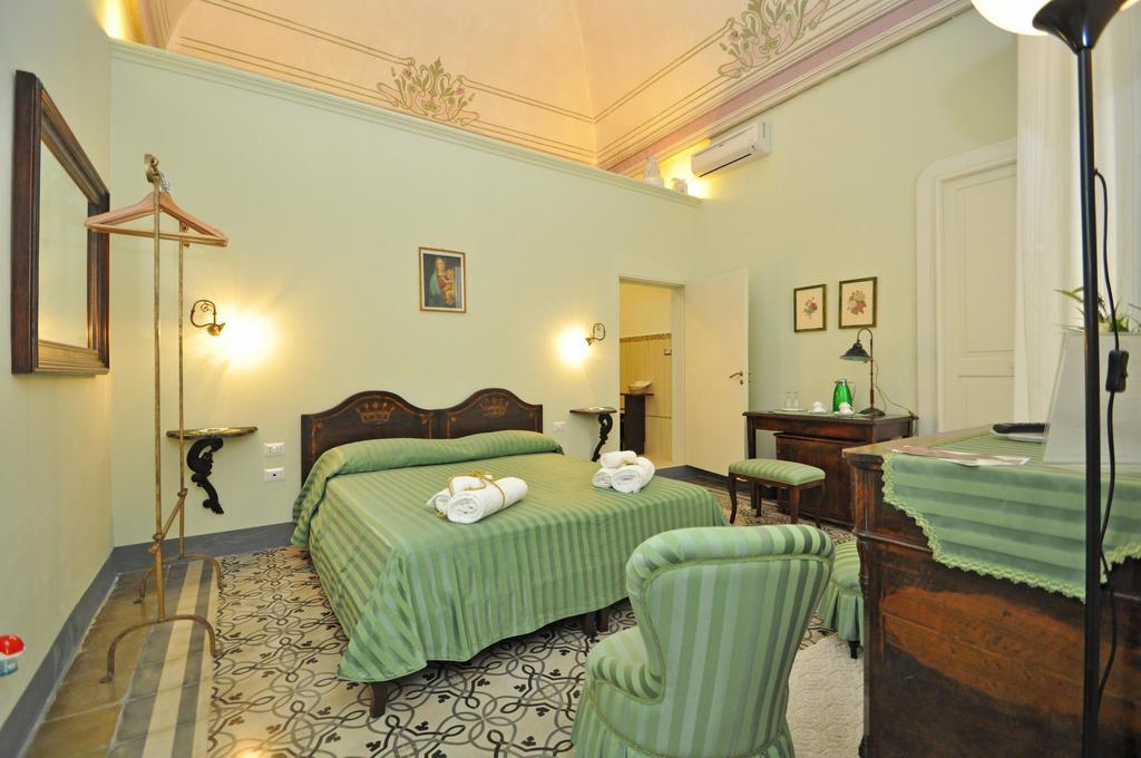 Palazzo De Donatis B&B Melissano Chambre photo