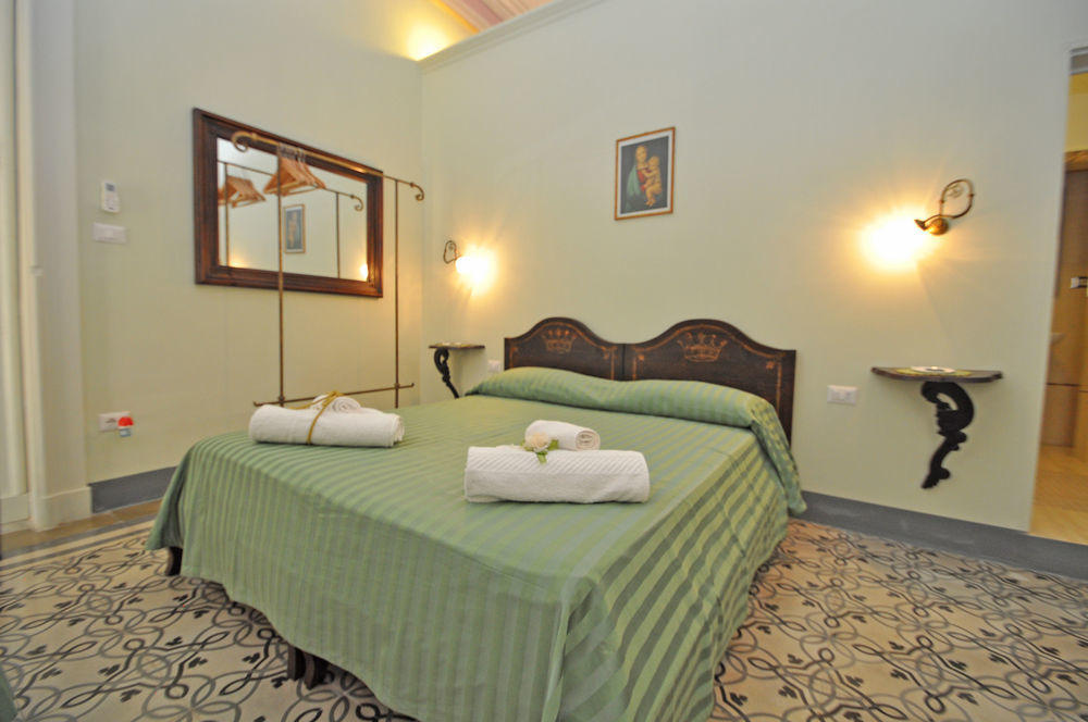 Palazzo De Donatis B&B Melissano Extérieur photo
